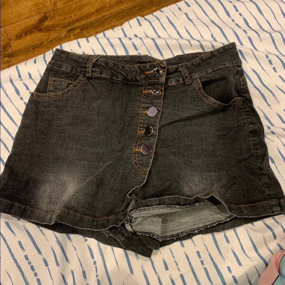 Black Skort